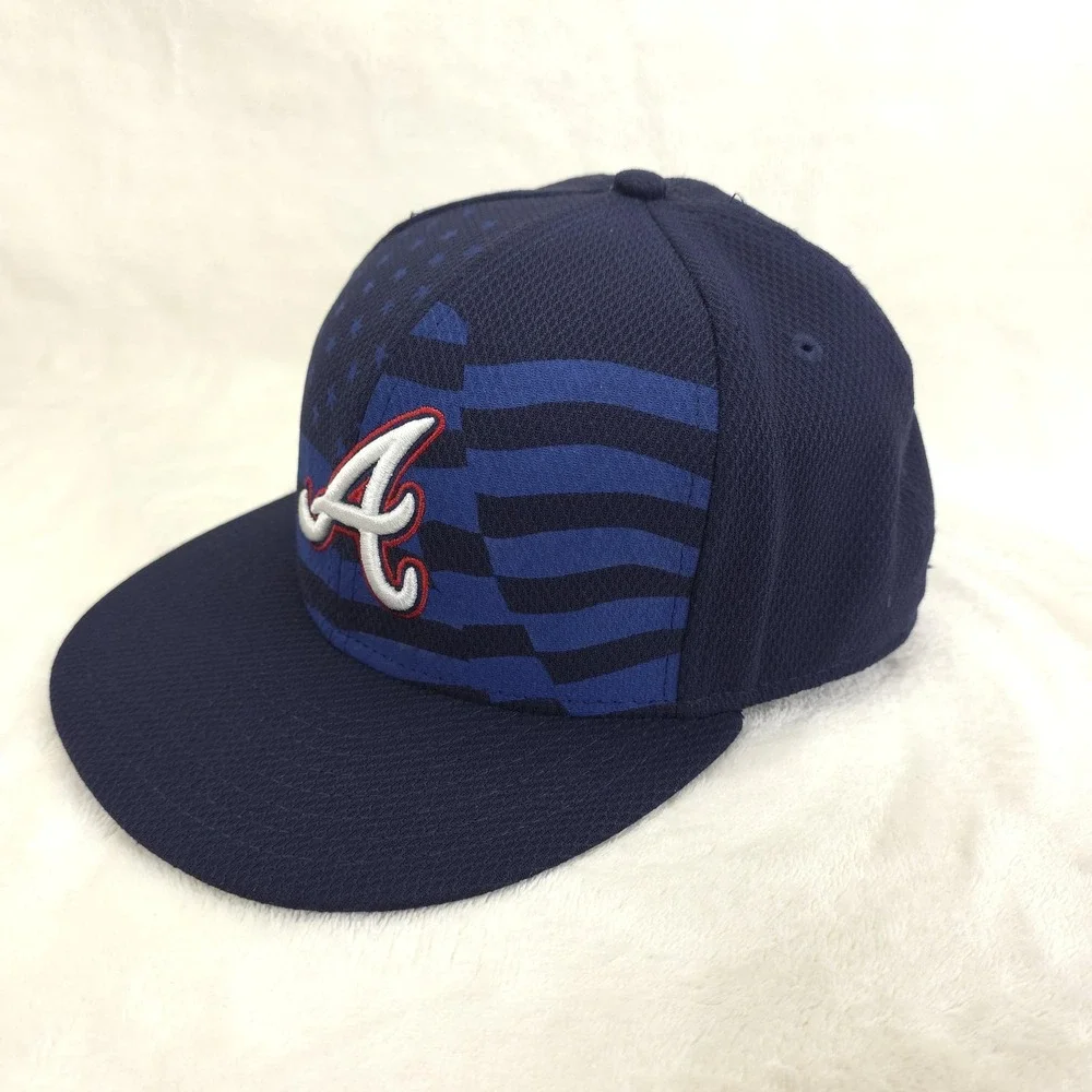 Atlanta Braves Hat Players Cap Fitted Mens 7 1/2 Blue MLB Baseball Stars Stripes